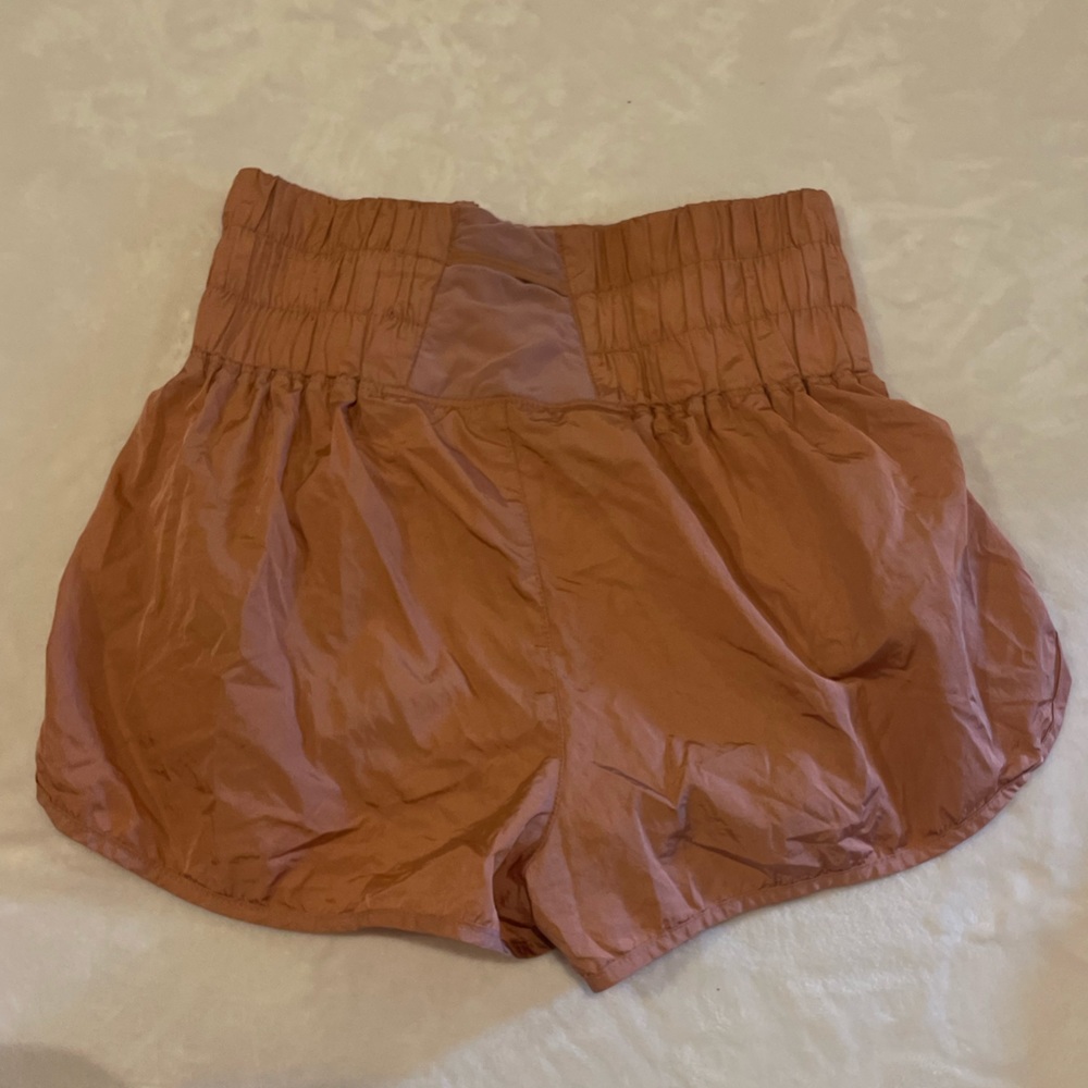 Free People Movement The WY Home Shorts in Brushed Apricot Size Large - Picture 4 of 4